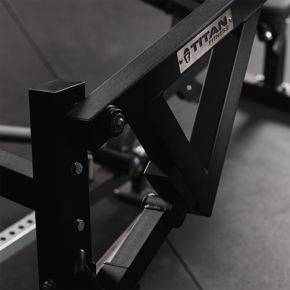 Plate-Loaded Chest Press Machine