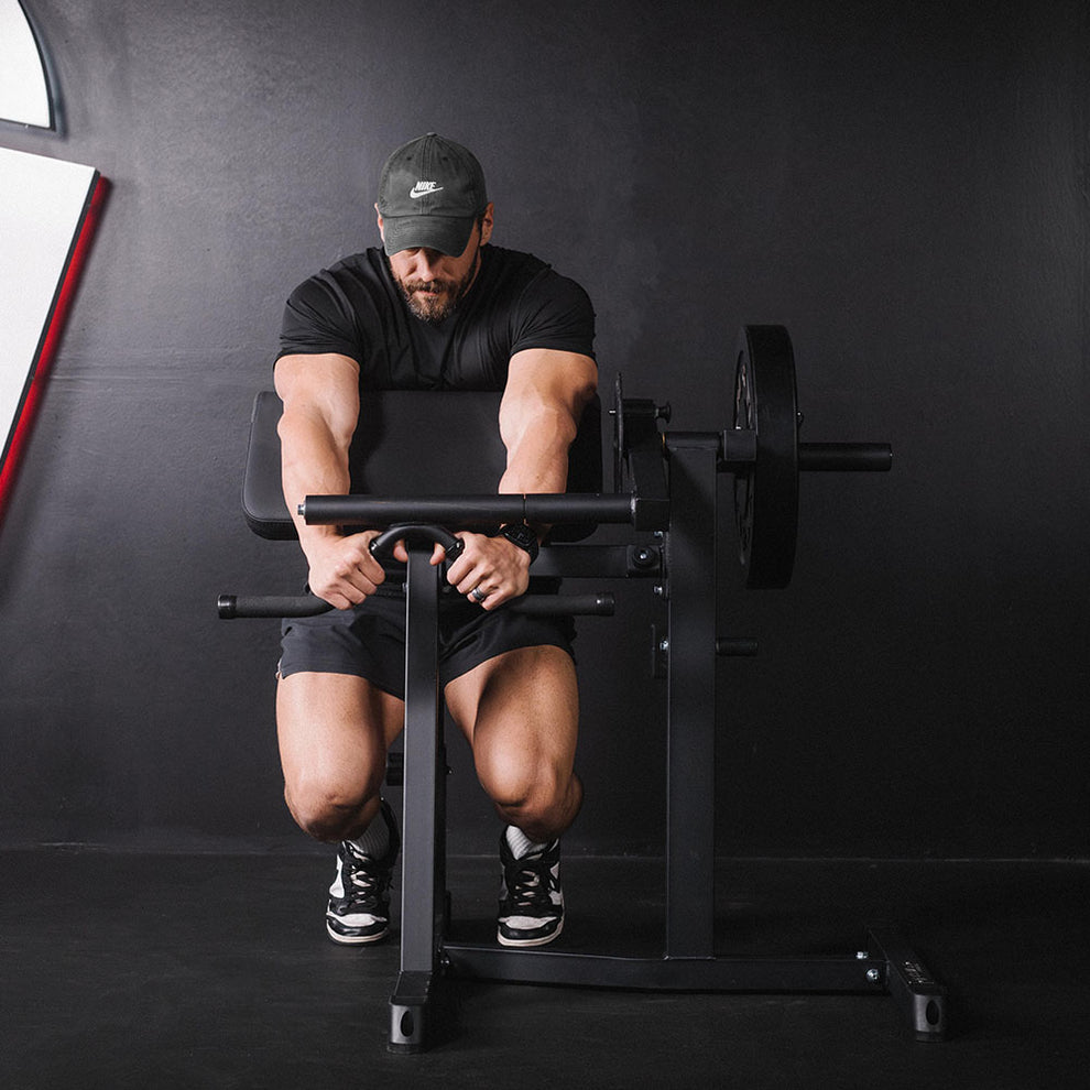 Plate-Loaded Bicep & Tricep Curl Machine | Titan Fitness