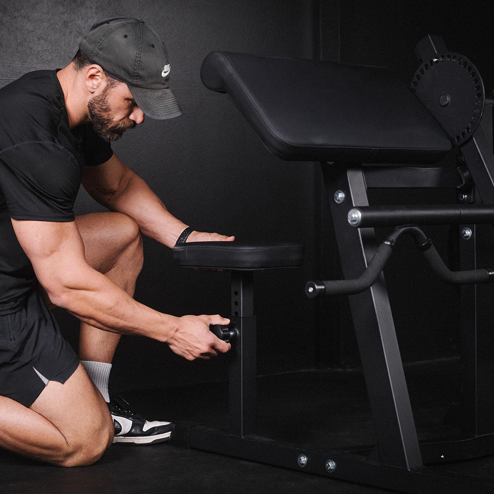 Bicep Tricep Curl Machine