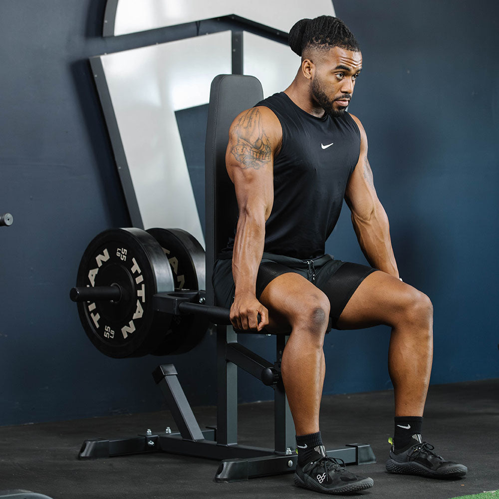 Plate-Loaded Seated Dip Machine | Titan Fitness