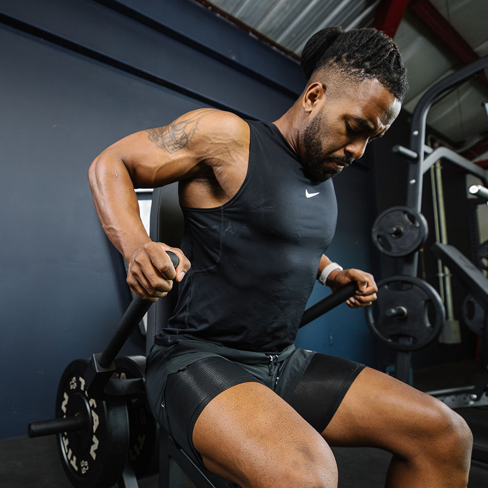 Plate-Loaded Seated Dip Machine | Titan Fitness