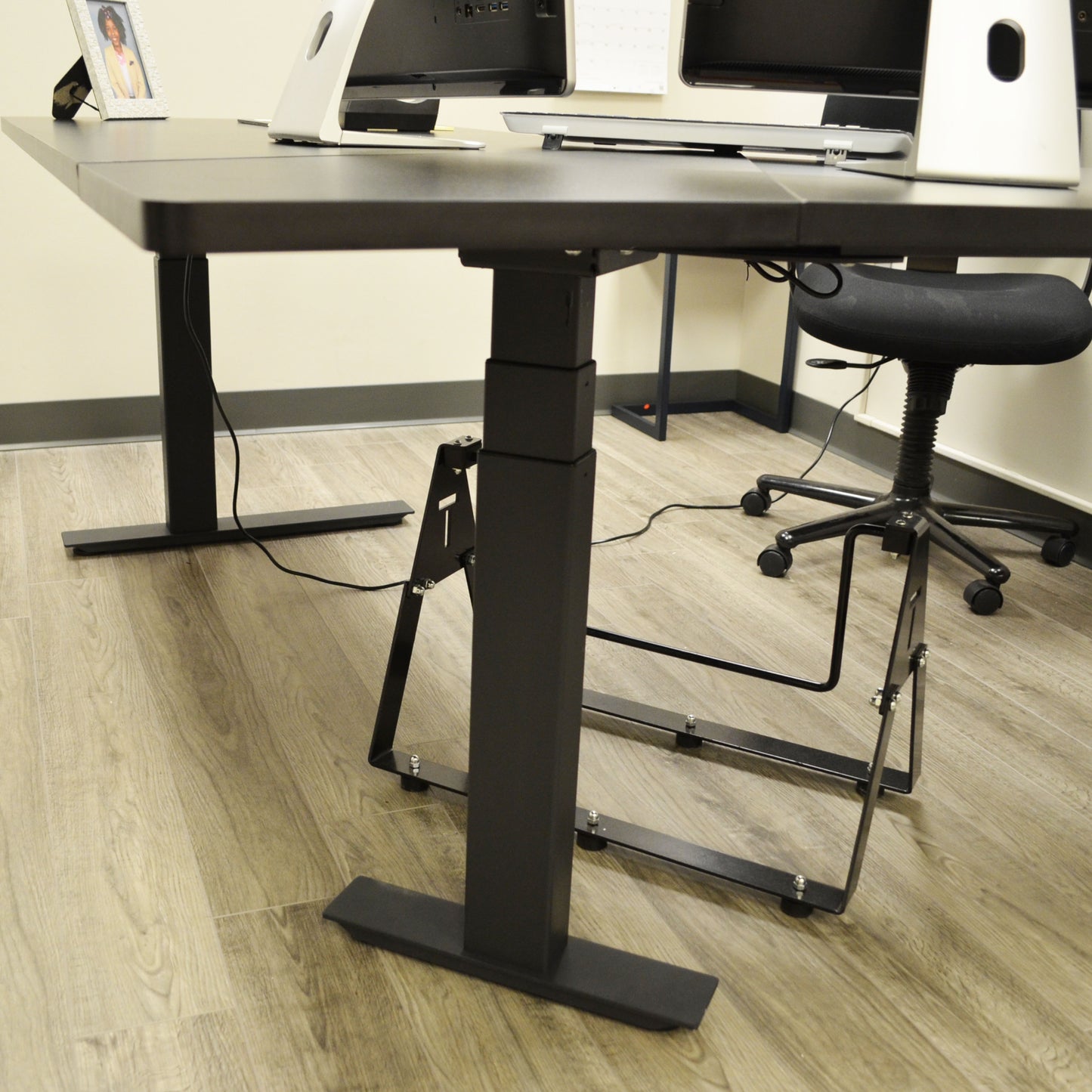 74" Electric Adjustable L-Shaped Desk With Black Desktop - view 5