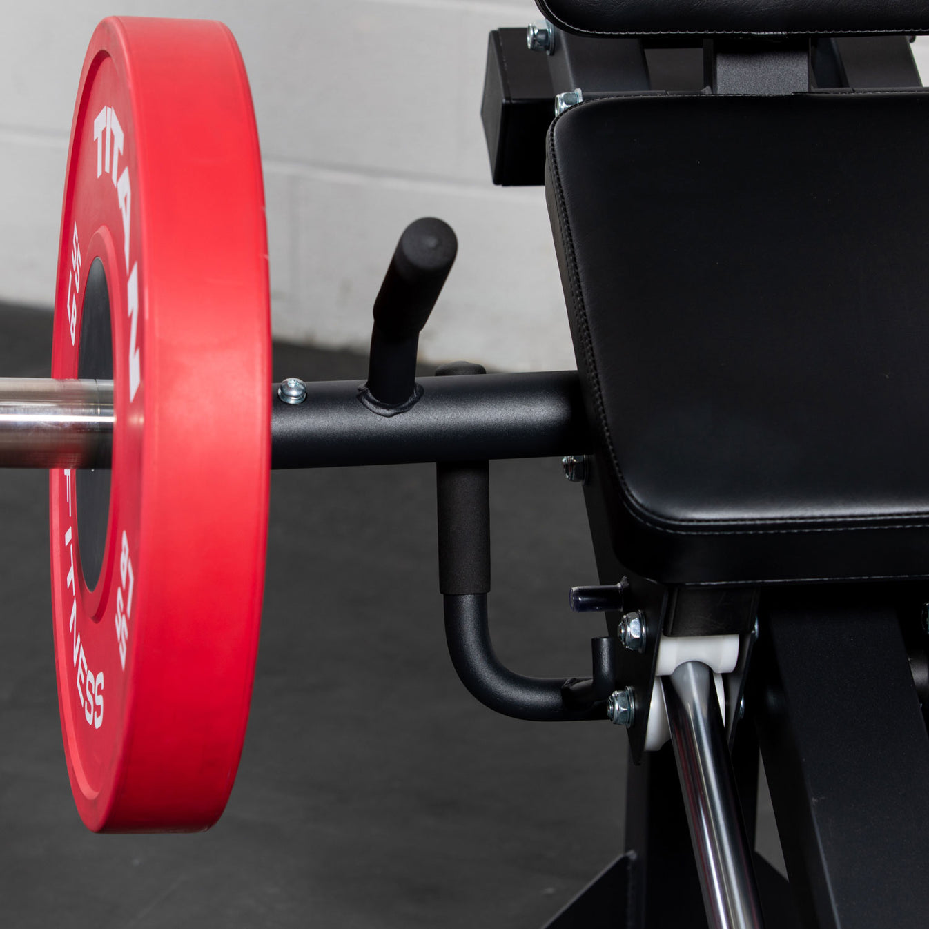 Plate-Loaded Linear Hack Squat | Titan Fitness