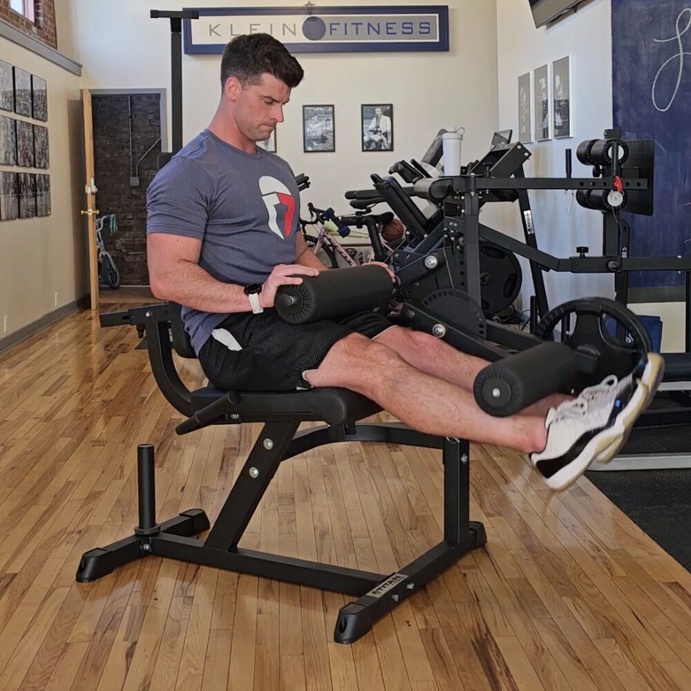 Leg Extension and Curl Machine V2