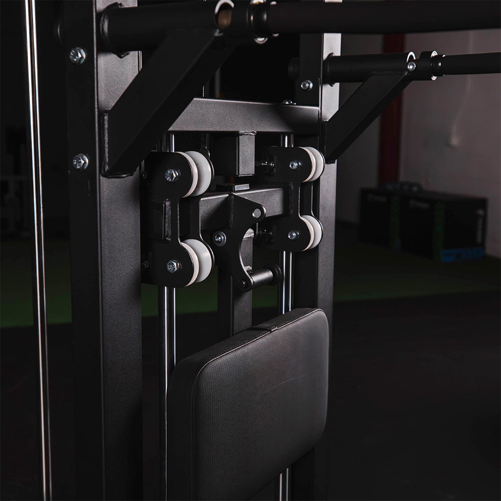 Scratch and Dent, Plate-Loaded Assisted Pull-Up and Dip Machine | Titan ...