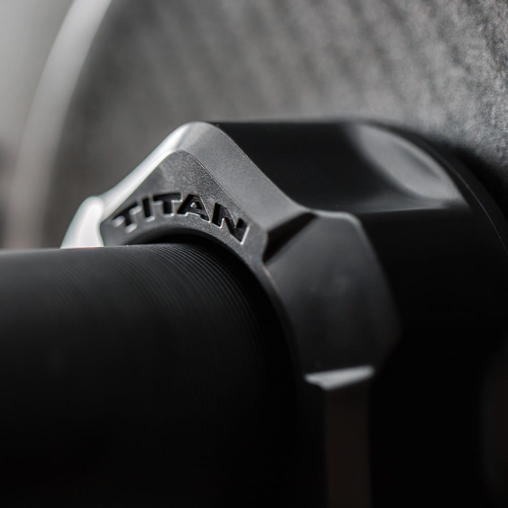 TwistLock® Molded Barbell Collar Set | Titan Fitness