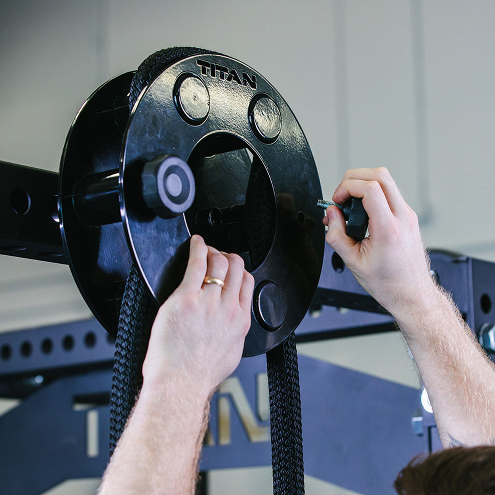 Scratch and Dent, Rack Mounted Infinity Rope Pulley System | Titan Fitness