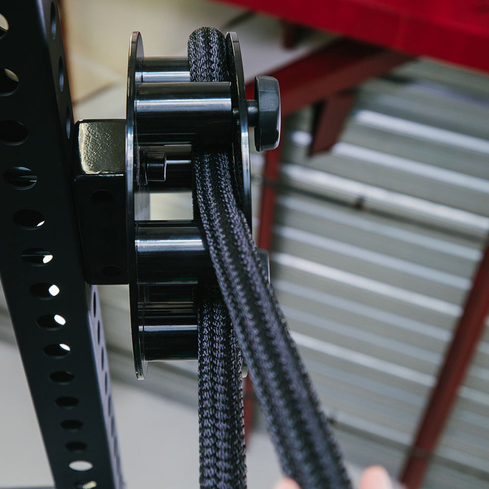Scratch and Dent, Rack Mounted Infinity Rope Pulley System | Titan Fitness