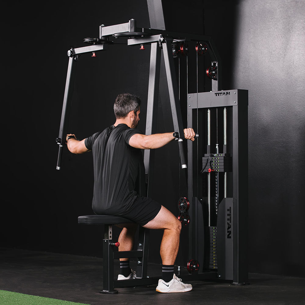 デュアルペックフライ Selectorized Pec Fly and Reverse Delt Machine | Titan Fitness