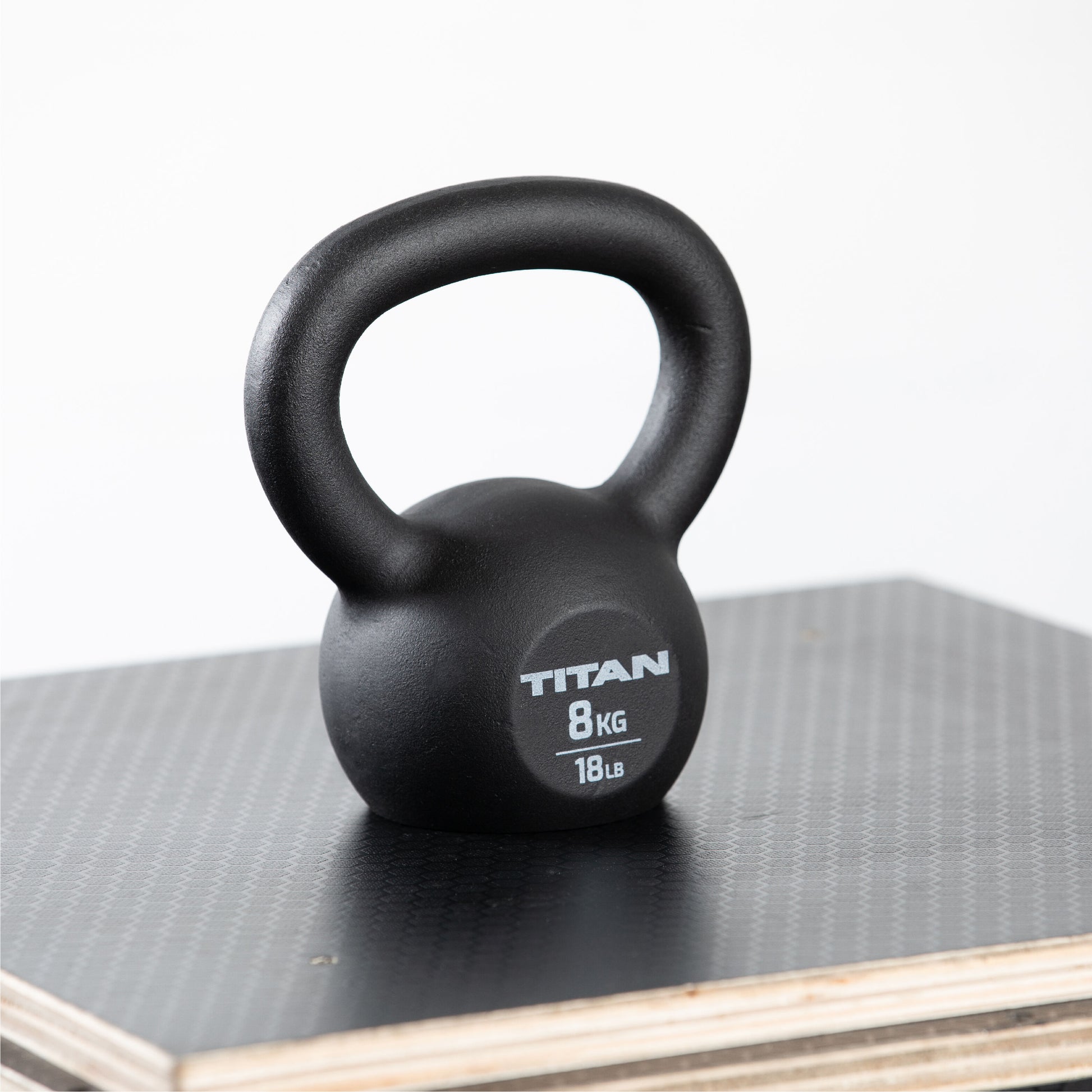 KG Cast Iron Kettlebell – Titan Fitness - Main Image