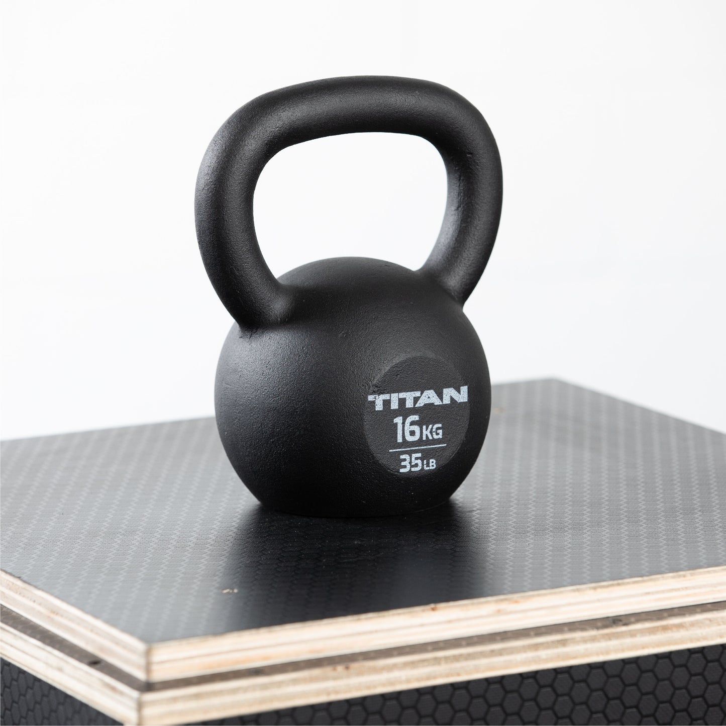 16 KG Cast Iron Kettlebell - view 2