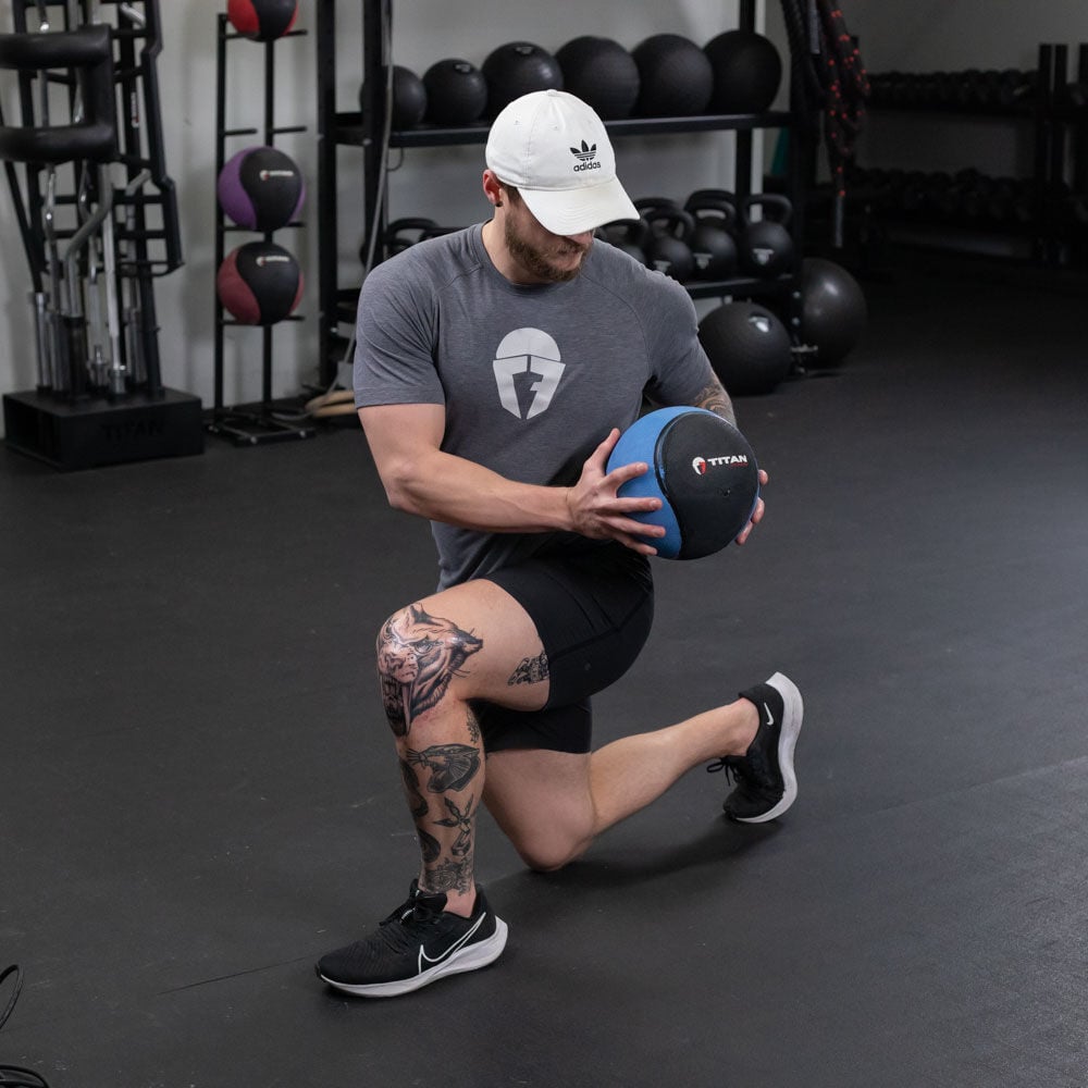 Titan Fitness Medicine Ball - Thumbnail 4