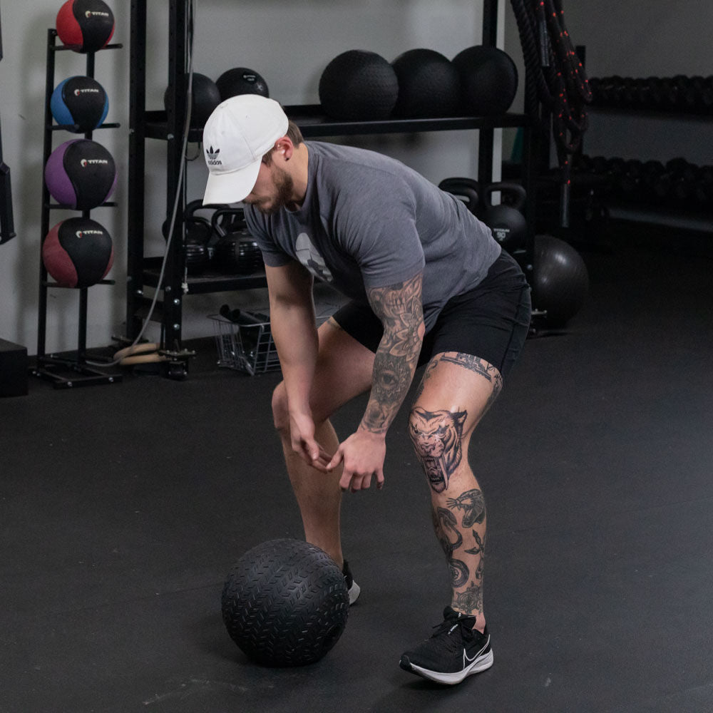 150 LB Rubber Tread Slam Ball – Titan Fitness