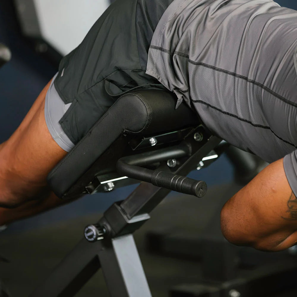 Roman chair back hyperextension machine, waist pad